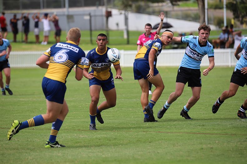 Eels Matthews Cup Hooker Yehya Ayache putting Parramatta into attack (Photo : Steve Montgomery)