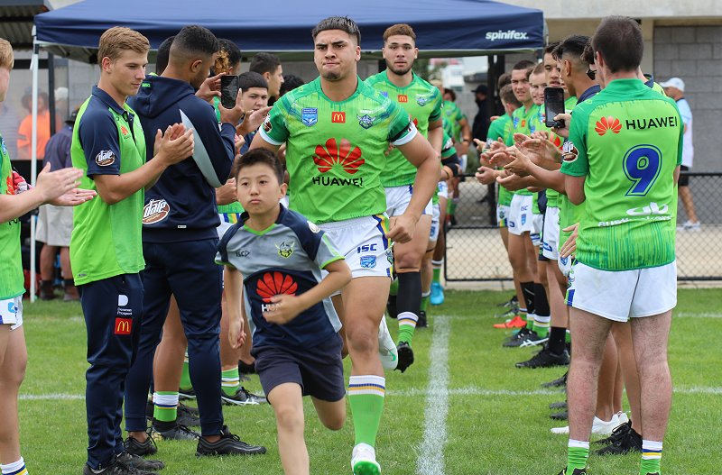 Canberra Raiders SG Ball team run out to battle with the Sharks in Round 5 (Photo : Steve Montgomery)
