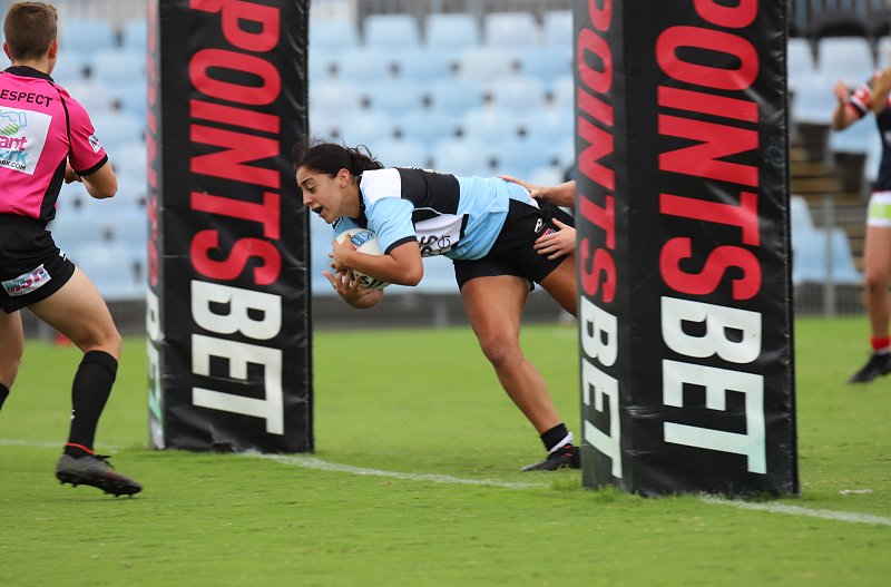 Tegan Dymock dives in for a good team try against Sydney Roosters Indigenous Academy at Sharks Park (Photo : Steve Montgomery)