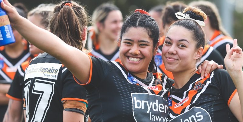 WestsTigers celebrate a solid win in Rnd 4
