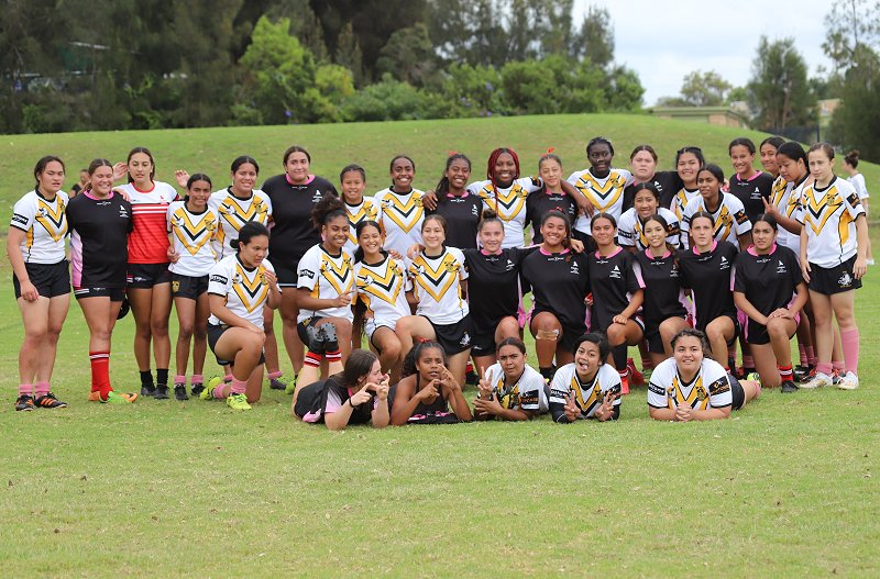 Endeavour SHS & Bass HS girls after their game on the 'Field of Dreams' at Endeavour SHS today (Photo : Steve Montgomery)