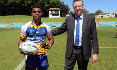 Man of the Match Sunia Turuva and the Tim Morriissey head paper boy at the Daily Telegraph (Photo : Steve Montgomery)