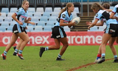 Cronulla's Ella Barker runs up the middle of Sharks Park in Rnd 4 of the Tarsha gale Cup against the Knights (Photo : Steve Montgomery)
