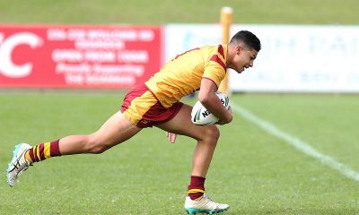 Dion Lendon scores for Holy Cross. (Photo : Peter Lorimer / Daily Telegraph)