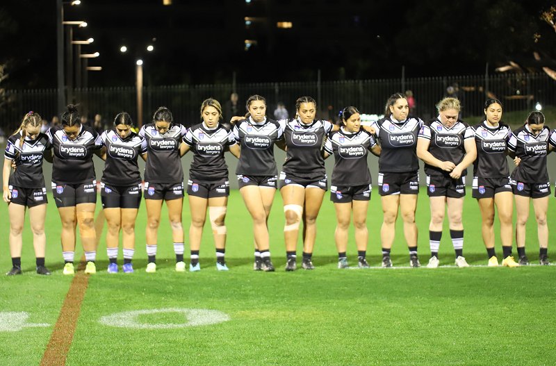 Wentworthville Magpies HNWP line up at the NSWRL COE on Monday night in tribute to a fallen comrade (Photo : Steve Montgomery)