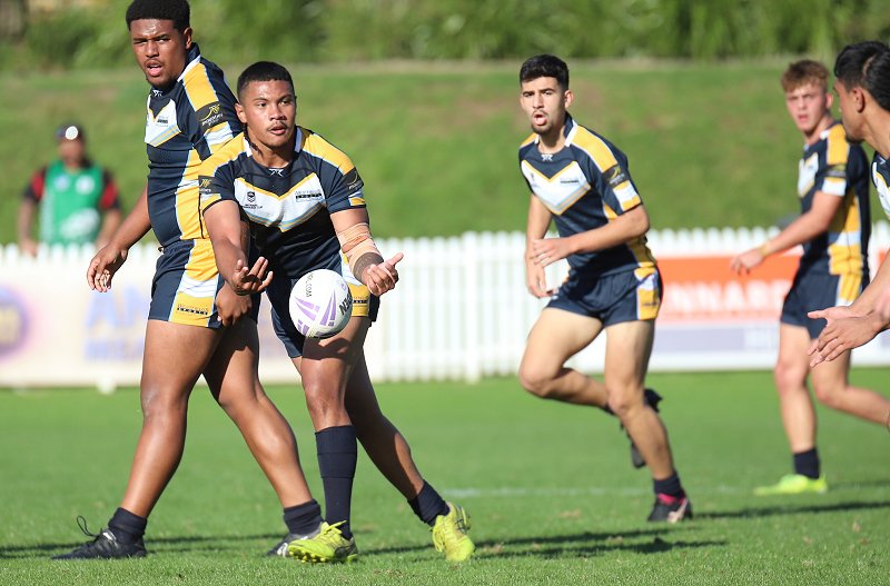 Westfields SHS go into attack mode in Rnd 1 against The Hills SHS (Photo : Steve Montgomery)