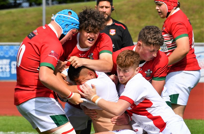 England U17's sneak home against Wales