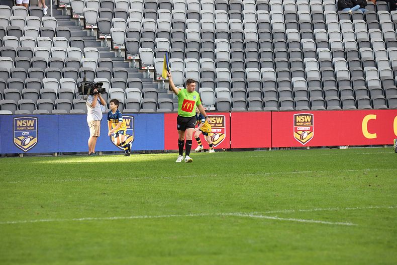 2021 Country v City Women