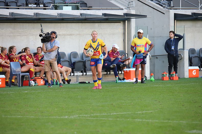 2021 Country v City Women