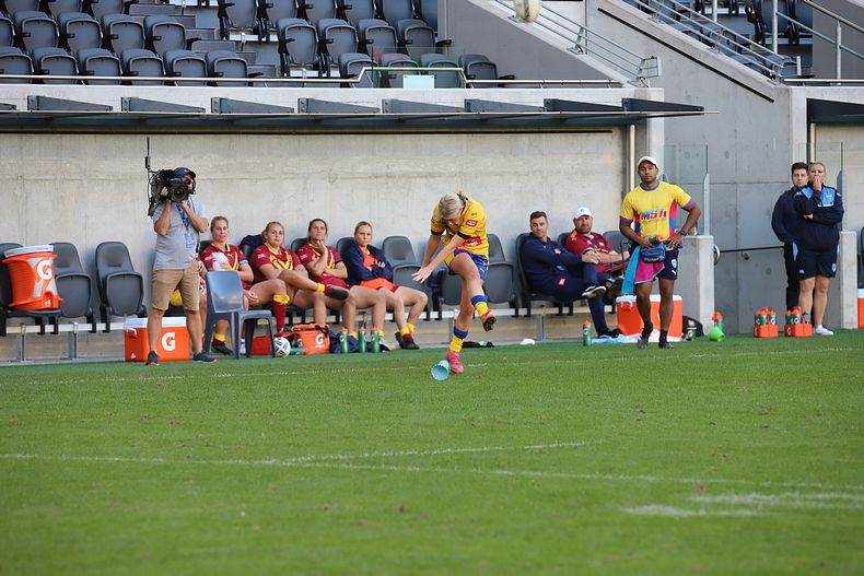 2021 Country v City Women