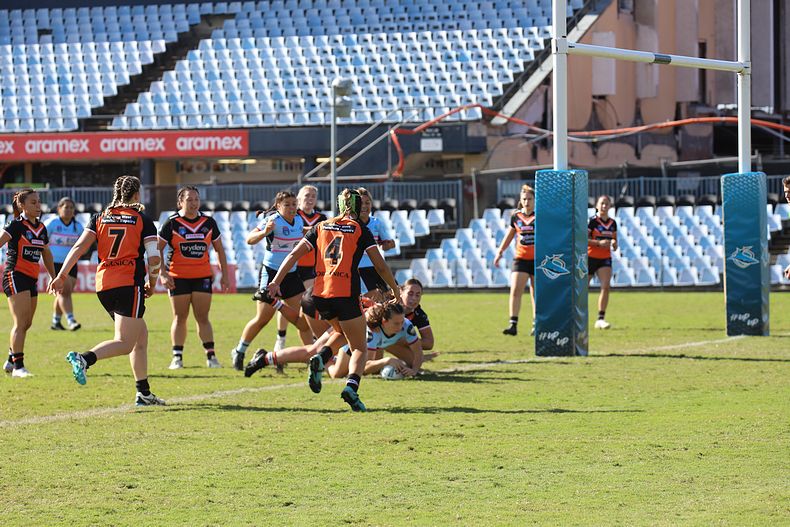 2021 HNWP Rnd 11 SHARKS v WESTSTIGERS