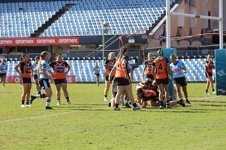 2021 HNWP Rnd 11 SHARKS v WESTSTIGERS