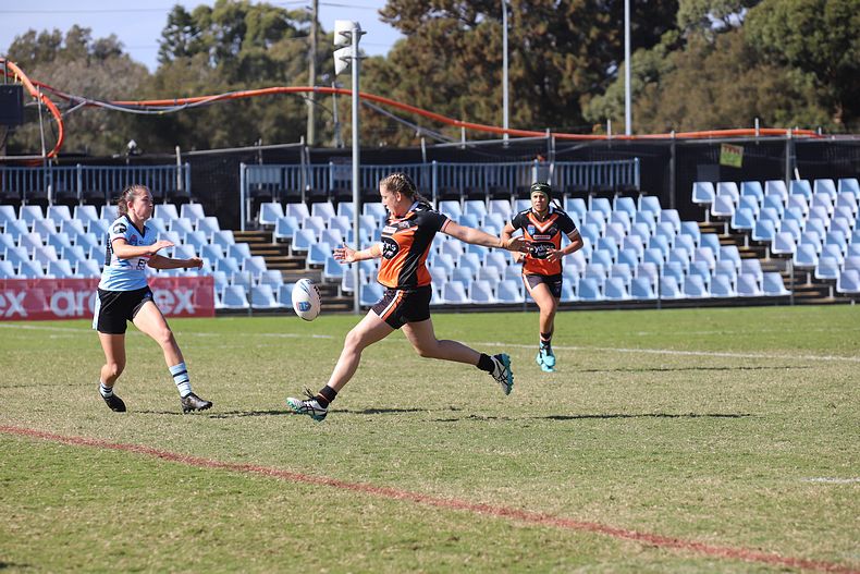 2021 HNWP Rnd 11 SHARKS v WESTSTIGERS