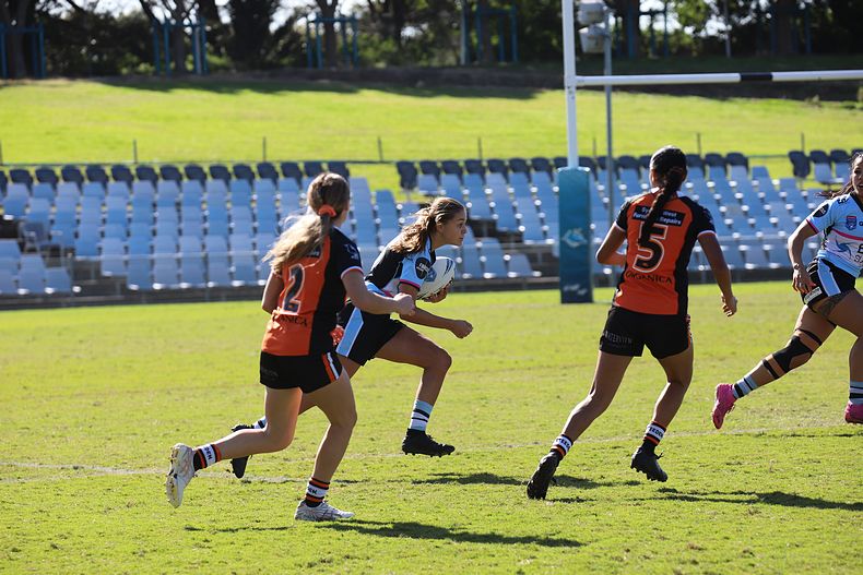 2021 HNWP Rnd 11 SHARKS v WESTSTIGERS