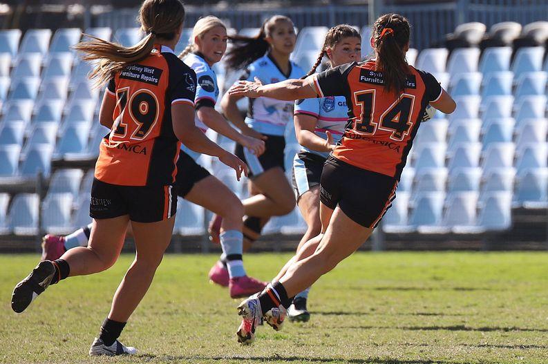 2021 HNWP Rnd 11 SHARKS v WESTSTIGERS