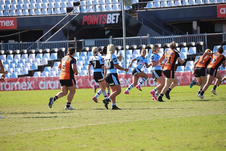 2021 HNWP Rnd 11 SHARKS v WESTSTIGERS