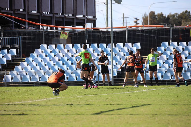 2021 HNWP Rnd 11 SHARKS v WESTSTIGERS