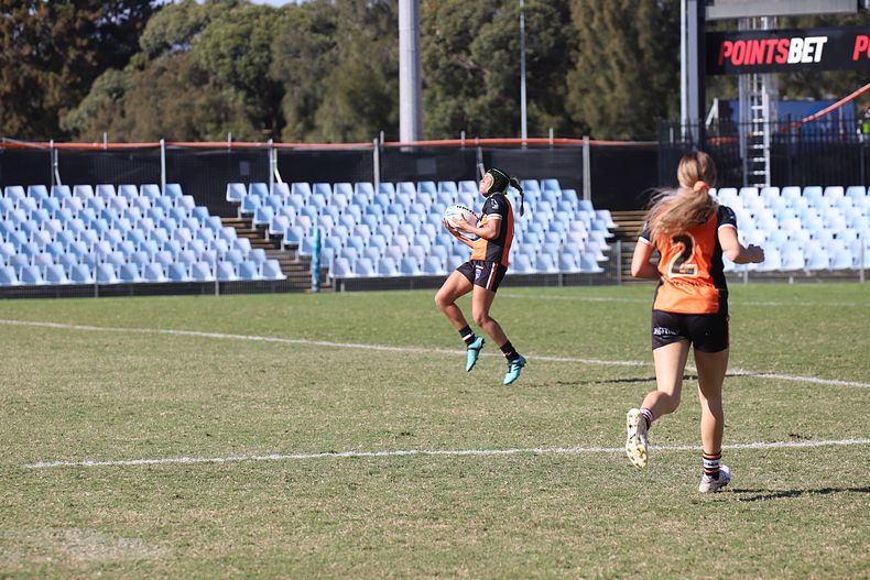 2021 HNWP Rnd 11 SHARKS v WESTSTIGERS