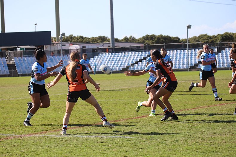 2021 HNWP Rnd 11 SHARKS v WESTSTIGERS