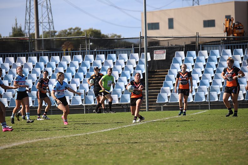 2021 HNWP Rnd 11 SHARKS v WESTSTIGERS