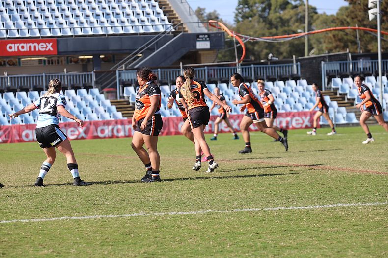 2021 HNWP Rnd 11 SHARKS v WESTSTIGERS