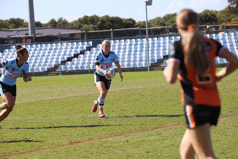 2021 HNWP Rnd 11 SHARKS v WESTSTIGERS