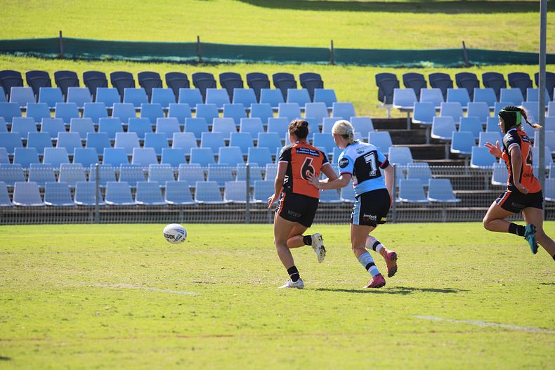 2021 HNWP Rnd 11 SHARKS v WESTSTIGERS