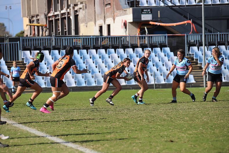 2021 HNWP Rnd 11 SHARKS v WESTSTIGERS