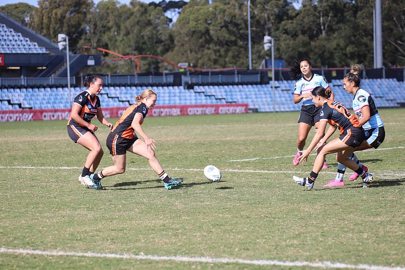 2021 HNWP Rnd 11 SHARKS v WESTSTIGERS
