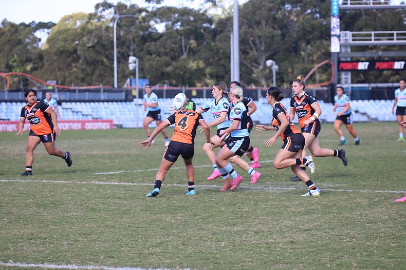 2021 HNWP Rnd 11 SHARKS v WESTSTIGERS