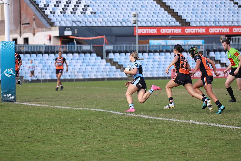 2021 HNWP Rnd 11 SHARKS v WESTSTIGERS
