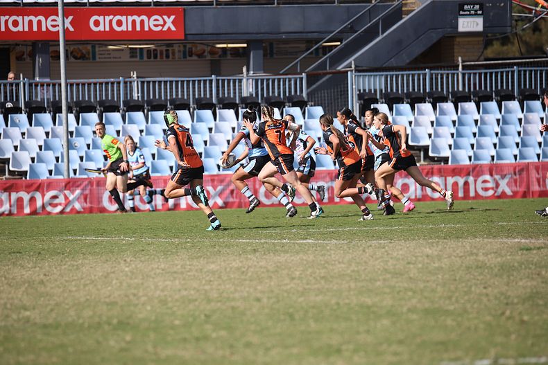 2021 HNWP Rnd 11 SHARKS v WESTSTIGERS