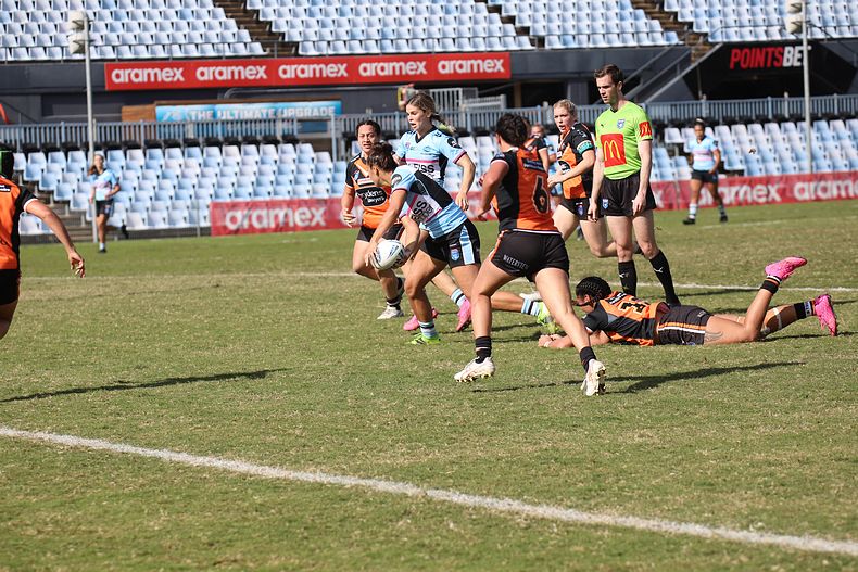 2021 HNWP Rnd 11 SHARKS v WESTSTIGERS