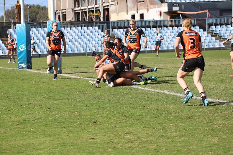 2021 HNWP Rnd 11 SHARKS v WESTSTIGERS