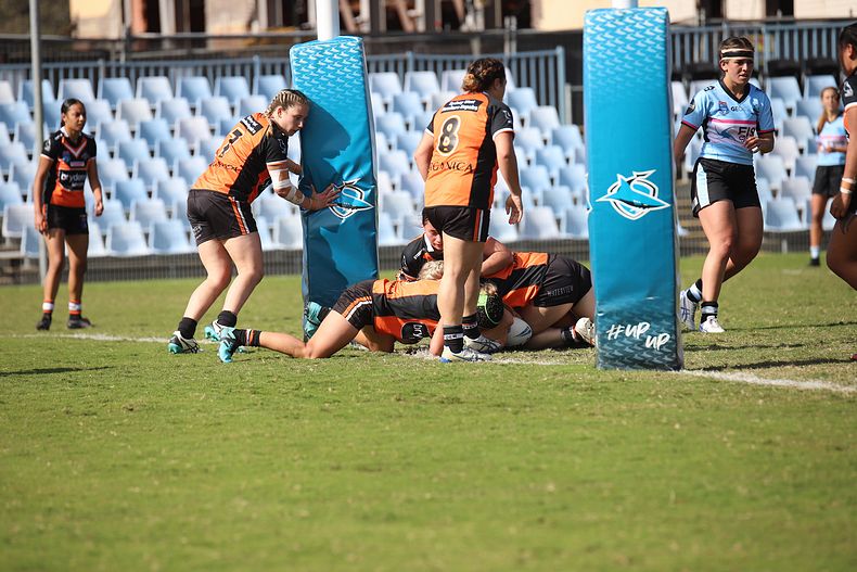 2021 HNWP Rnd 11 SHARKS v WESTSTIGERS