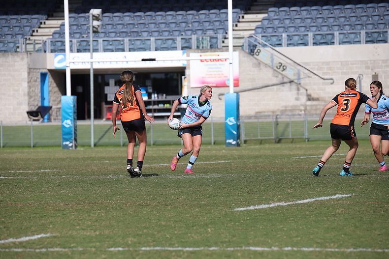 2021 HNWP Rnd 11 SHARKS v WESTSTIGERS