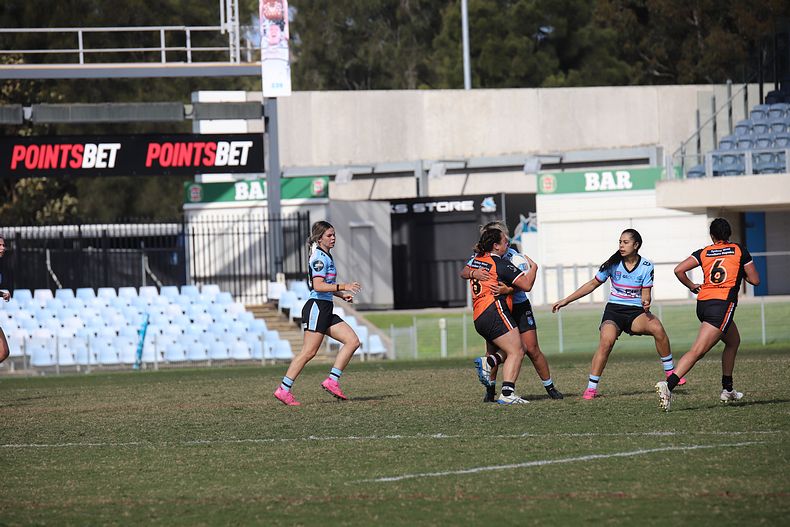 2021 HNWP Rnd 11 SHARKS v WESTSTIGERS