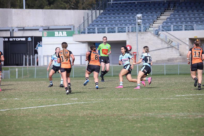 2021 HNWP Rnd 11 SHARKS v WESTSTIGERS