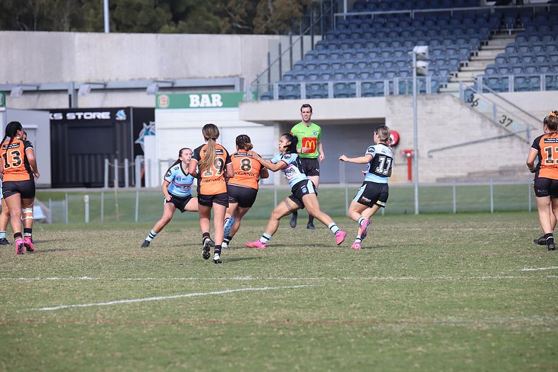 2021 HNWP Rnd 11 SHARKS v WESTSTIGERS