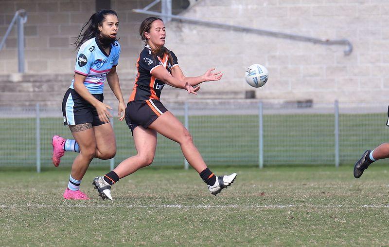 2021 HNWP Rnd 11 SHARKS v WESTSTIGERS