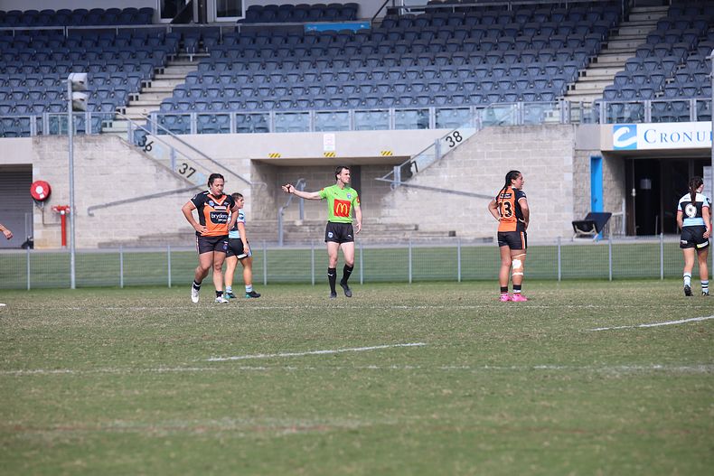 2021 HNWP Rnd 11 SHARKS v WESTSTIGERS