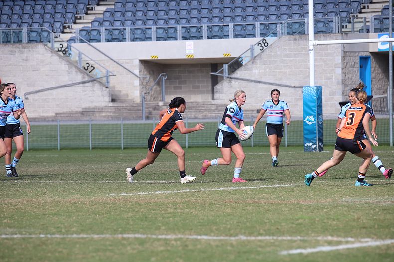 2021 HNWP Rnd 11 SHARKS v WESTSTIGERS