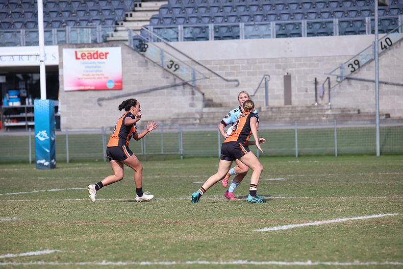 2021 HNWP Rnd 11 SHARKS v WESTSTIGERS