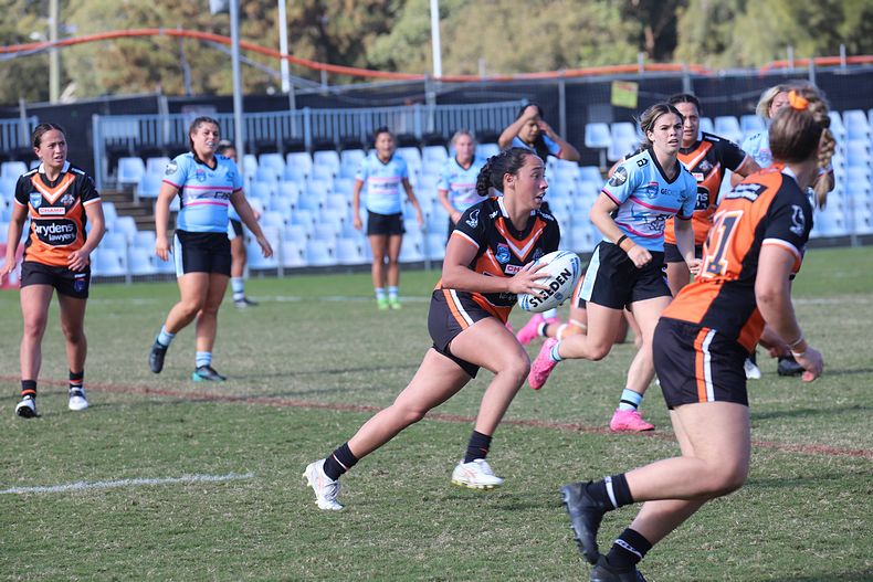 2021 HNWP Rnd 11 SHARKS v WESTSTIGERS