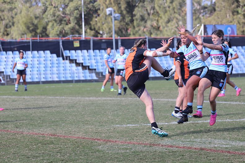 2021 HNWP Rnd 11 SHARKS v WESTSTIGERS