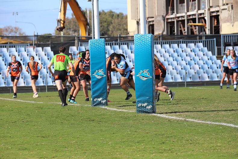 2021 HNWP Rnd 11 SHARKS v WESTSTIGERS