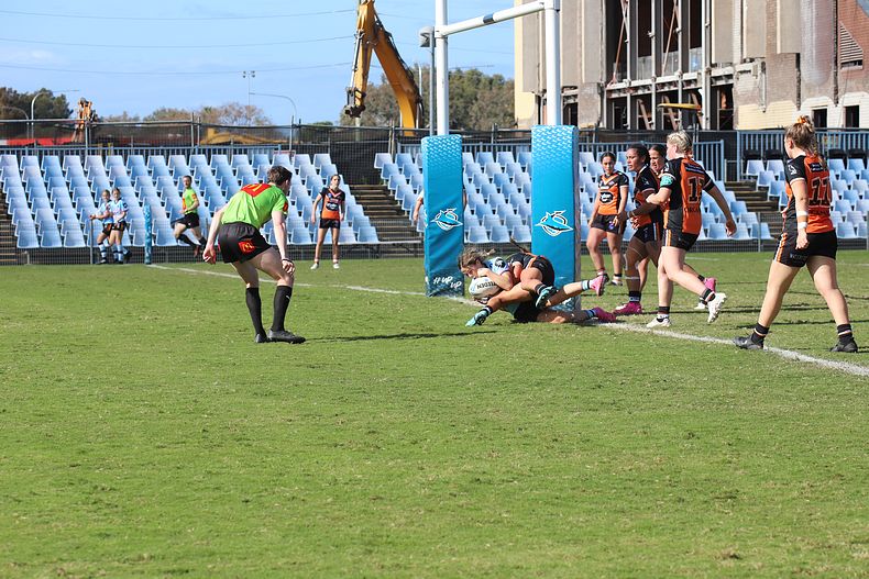 2021 HNWP Rnd 11 SHARKS v WESTSTIGERS