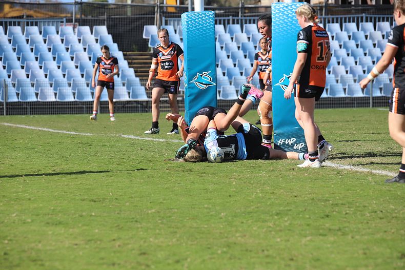 2021 HNWP Rnd 11 SHARKS v WESTSTIGERS
