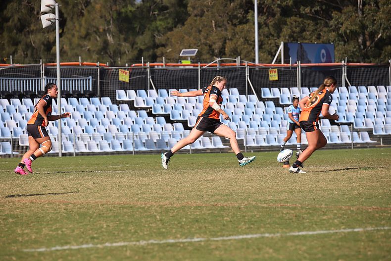 2021 HNWP Rnd 11 SHARKS v WESTSTIGERS