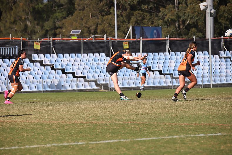 2021 HNWP Rnd 11 SHARKS v WESTSTIGERS